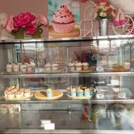 Dee Dee Bakery Shop Cartoon Network Amazone Pattaya