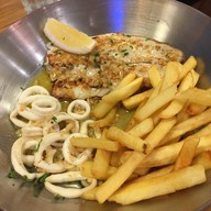 Cafe Fish ดิเอ็มโพเรี่ยม