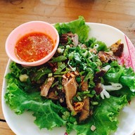 เนื้อต้มบ้านสิงห์ ตลาดกำนันยงค์