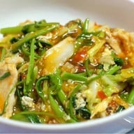 ราดหน้าหม้อดิน