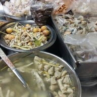 ยำวุ้นเส้น ยำรวมมิตร อิสลาม ตลาดหน้าวัง