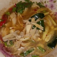 ร้านอาหารมุสลิม น้าบี๋อาหารตามสั่ง
