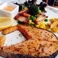 Chef Waan Cafe' & Steak