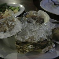 บ้านไร่ใบกระเพรา