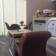 Cafe KHUN LAI