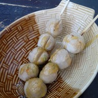 ก๋วยเตี๋ยวหมูน้ำแดงเมืองเพชร