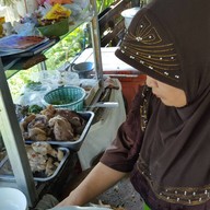 ร้านอาหารยังวันส์