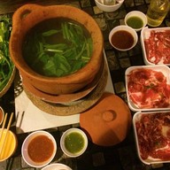 Gossip หมูจุ่ม & อาหารตามสั่ง