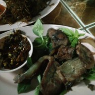 ลาบไก่สันติธรรม 1