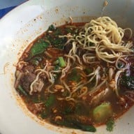 ก๋วยเตี๋ยวโรงสีแสงไทย( บ้านบึง )  บางวัว