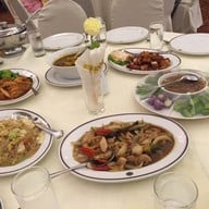 โรงแรมทวินโลตัส