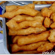 ปาท่องโก๋สามปอ