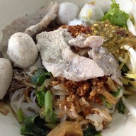 ก๋วยเตี๋ยวลูกชิ้นหมูน้ำใส เบตง