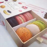 Dhara Dhevi Macaron เซนทรัล ศาลายา