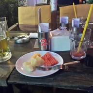 Det 5 Restaurant & Bar