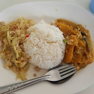 อาหารไทยฝายหิน หอ 40 ปี