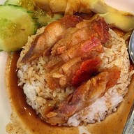 Golden Noodle (พหลโยธิน เพลส)