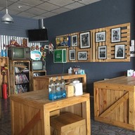 บ้านหมี่ Coffee Bar & Bistra บ้านหมี่
