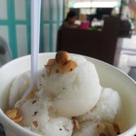 เปี๊ยก ไอศกรีม