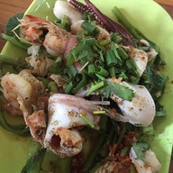 เนื้อต้มบ้านสิงห์กำนันยงค์