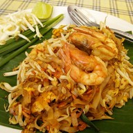 ร้านแม่น้ำฝน