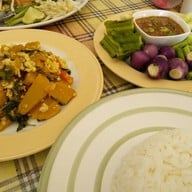 ร้านแม่น้ำฝน