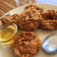 คิดเช่นต้อย