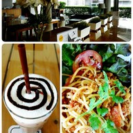 Forklift Café The Warehouse Bangkok