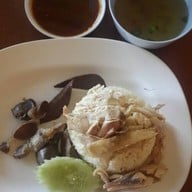 ข้าวมันไก่พายัพ สาขา2 (วงเเหวน)