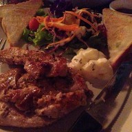 บ้านอิงน้ำ สวี