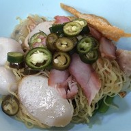 บะหมี่เกี๊ยว สีลมซอย 10