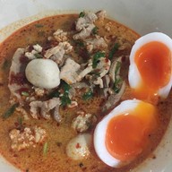 ก๋วยเตี๋ยวหมูซุปเปอร์ 4 เมืองเอก