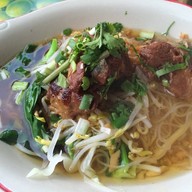 ก๋วยเตี๋ยวน้ำจิ้มนครสวรรค์