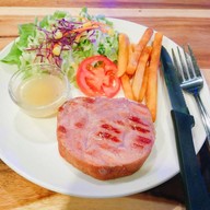 โชคดีสเต็ก