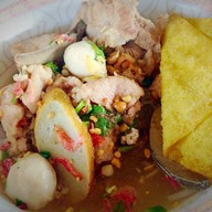 ก๋วยเตี๋ยวรวมมิตร วัดบัวขวัญ