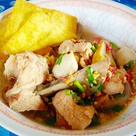 ก๋วยเตี๋ยวรวมมิตร วัดบัวขวัญ