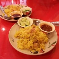 เมนูของร้าน คุณเล็กข้าวหมกไก่ ท่าน้ำถนนตก เจ้าเก่า 80 ปี