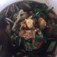 เจ๊เล็ก ก๋วยเตี๋ยวเรือ - ส้มตำครกแตก