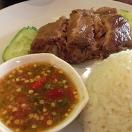 ข้าวซี่โครงหมูอบ 40 บาท