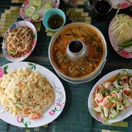 ร้านอาหารแป้งร่ำ