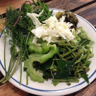 สิวาลัย แม่ทองร้อยขนมจีนหล่มเก่า