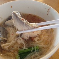 Papa Chon by ก๋วยเตี๋ยวปลาอภิชน พัทยา