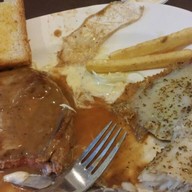 ไก่ย่างข้าวกล่อง ตลาดแบริ่งติดไก่5ดาว