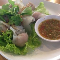 Papa Chon by ก๋วยเตี๋ยวปลาอภิชน พัทยา