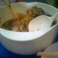 พล ก๋วยเตี๋ยวโบราณ