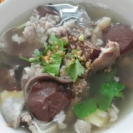ข้าวเลือดหมูตราด ตะเคียนคู่ จันทบุรี 2