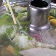 สุกี้แคนแคน