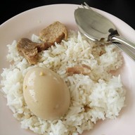 ครัวลุงชา ป้าหน่อง