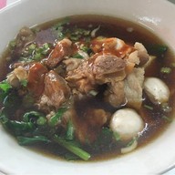 ราชาหมูตุ๋น