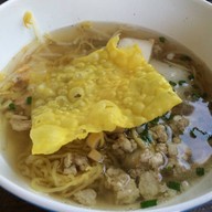 เย็นตาโฟฟ้าผ่า @ พัทยา